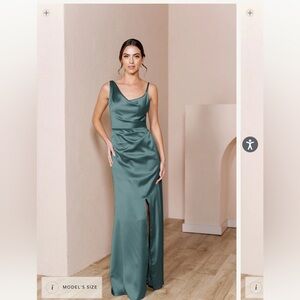 NWT Revelry, Maxine 712 Eucalyptus SATIN  size 8